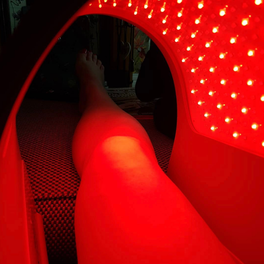 HIRE a Dermalux FLEX Professional LED Light