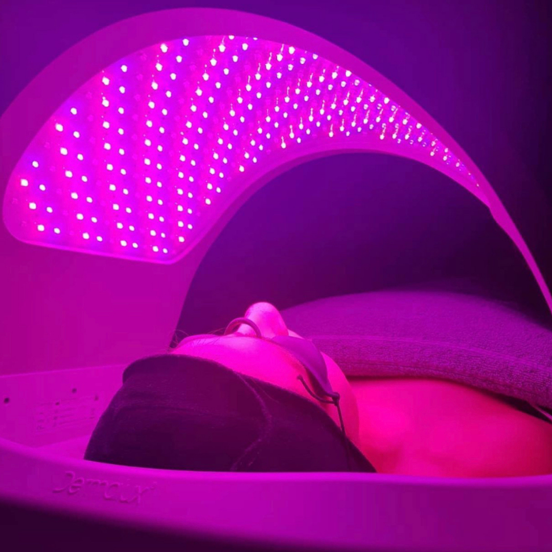 HIRE a Dermalux FLEX Professional LED Light